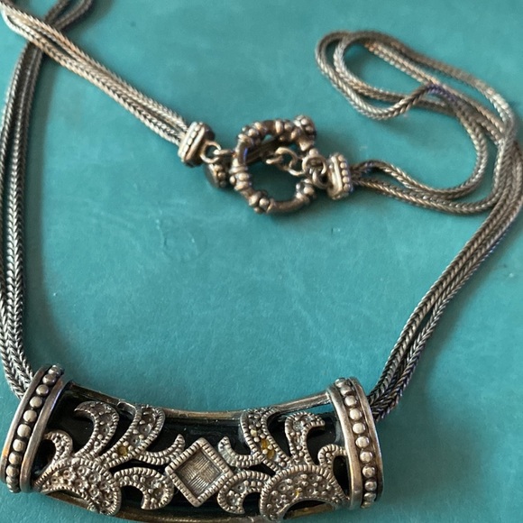 Necklace in black & silver with toggle - Picture 2 of 7